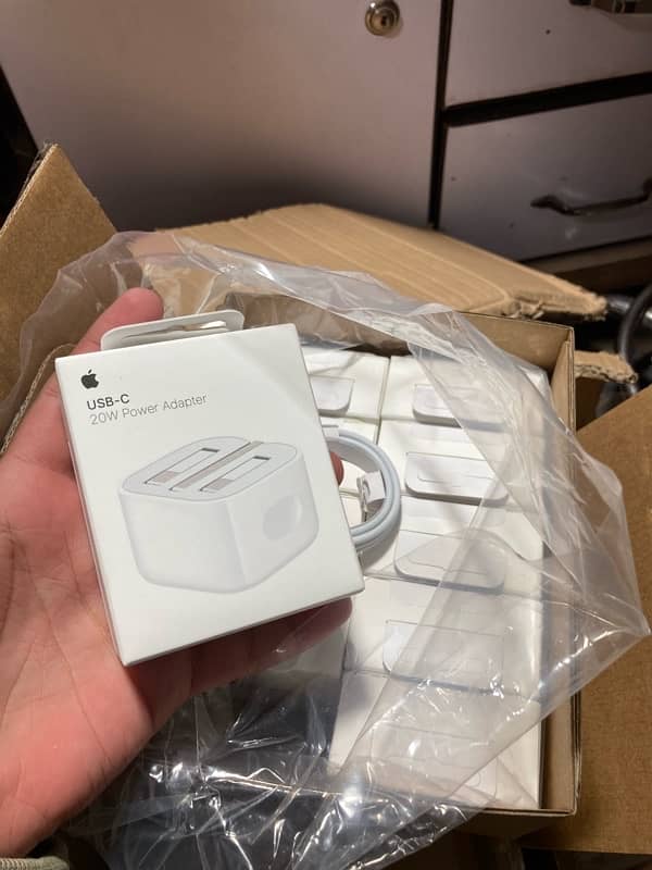 iPhone Adapters 20W C Full Original  100% 2