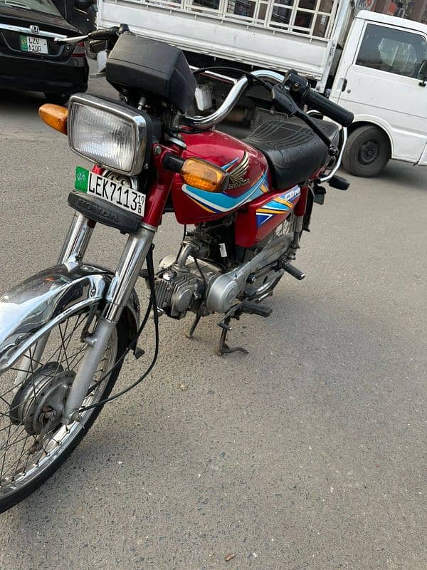 HondaCD70 very smooth and Good condition,total genion, UET,Lahore, A+. 5