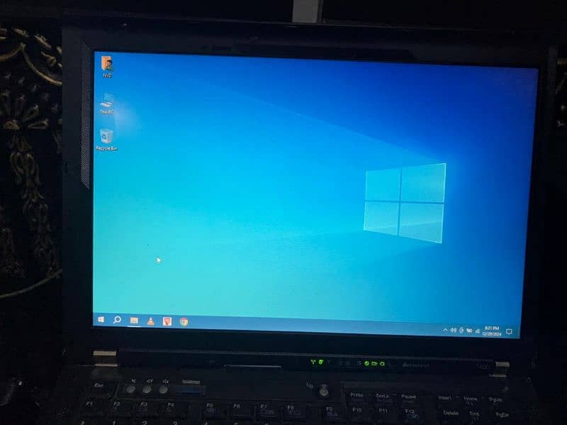 Laptop - Lenovo T400 - Core 2 Duo 2