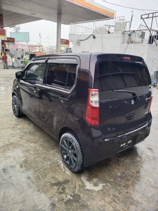 Suzuki Wagon R 2015 3