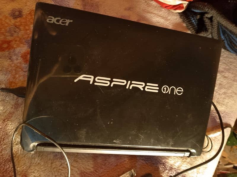 aser aspire one 3