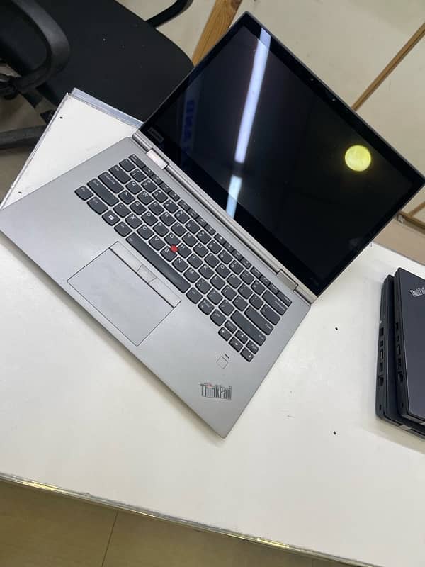 Lenovo x1 yoga i7/8th gen 4