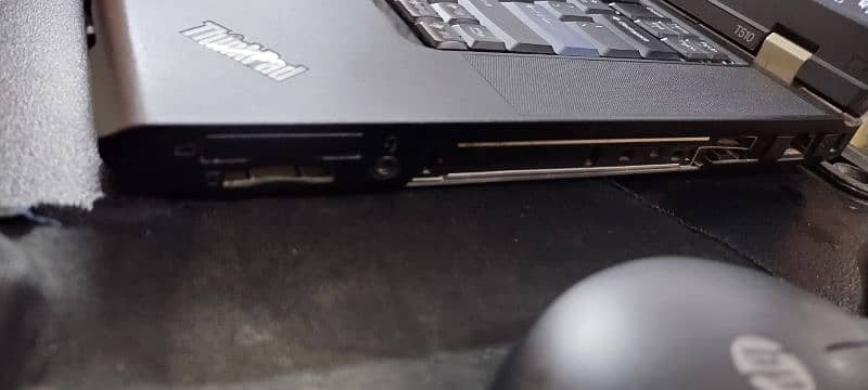 Lenovo Thinkpad i5 1st generation 7