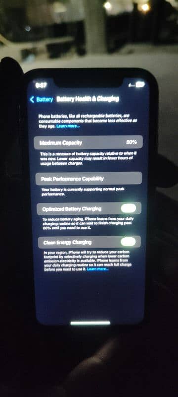 Apple iPhone Xr Non PTA 64GB Battery Health 80% 10/10 5