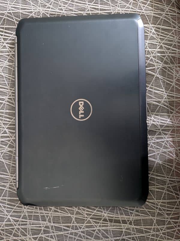 DELL latitude i5 2nd gen (128gb ssd)+(256gb hhd) 0