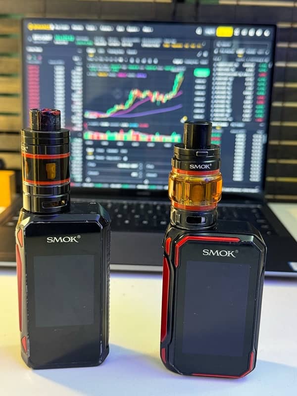 SMOK G-PRIV VAPES 2 DIFFERENT MODELS 230 Watts WITH 10 MIX FLAVOURS 2