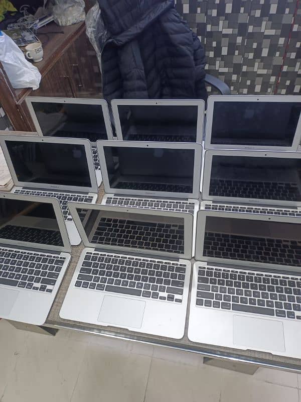 BIG SELL QUANTITY AVAILABLE MACBOOK AIR 2015 11 INCH CORE I5 4GB/128GB 0