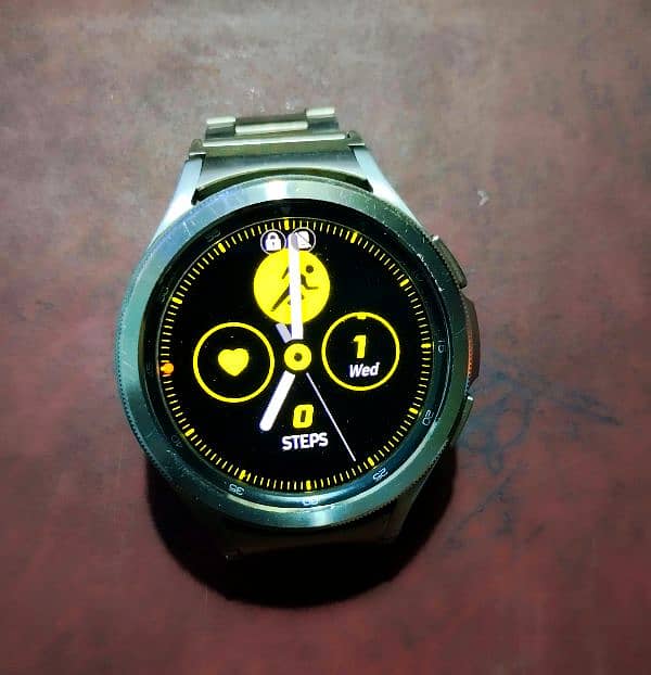 Samsung Galaxy Watch 4 Classic 0