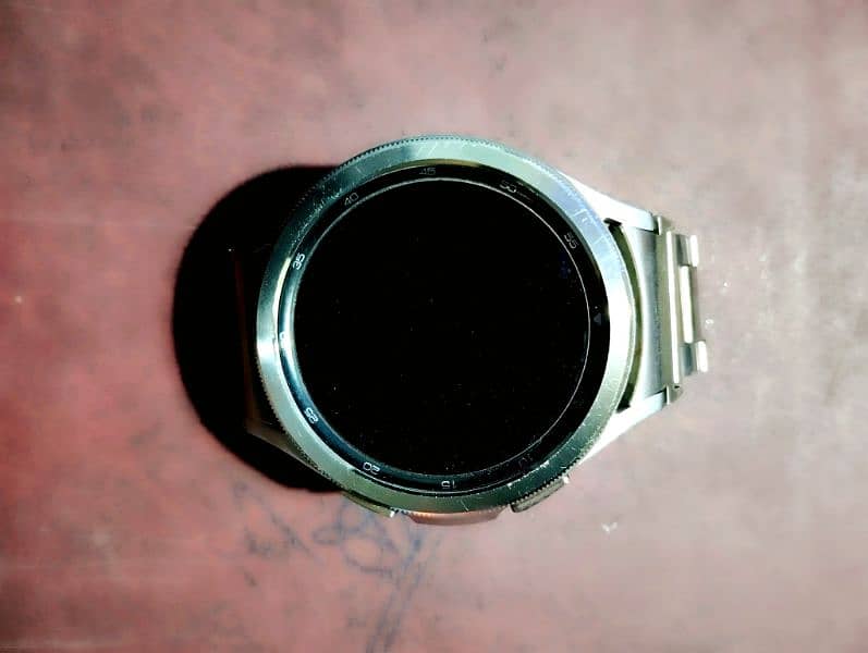 Samsung Galaxy Watch 4 Classic 1