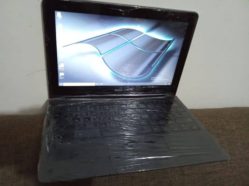 Dell chromebook 3180 laptop 1