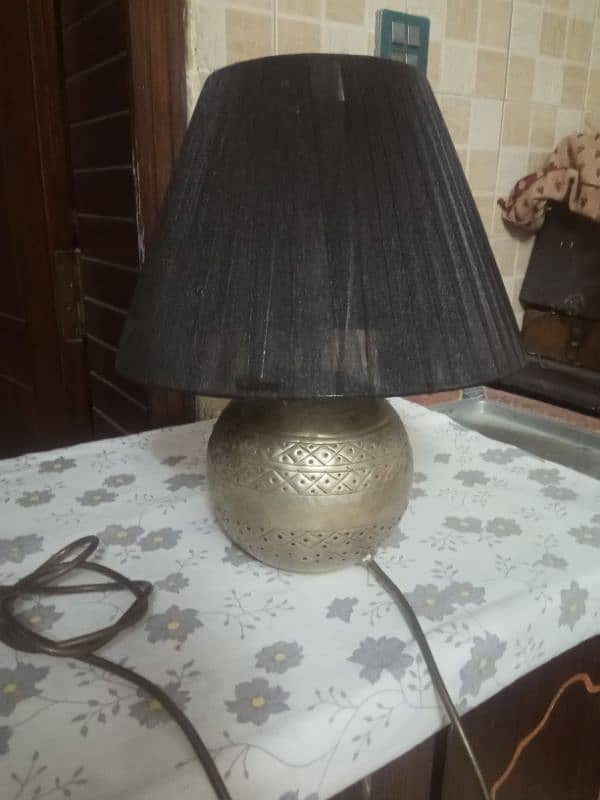 lamp with stainless steel base 0