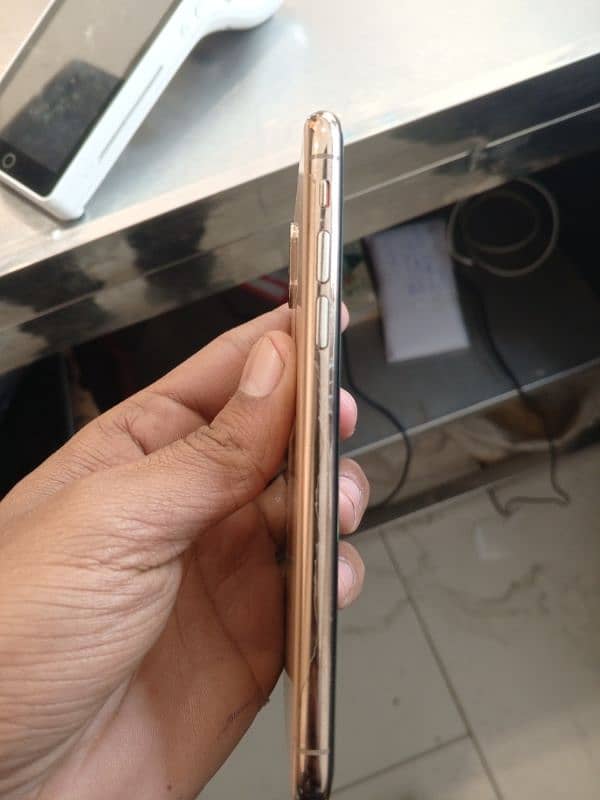 urgent I phone xs original condition Non PTA 2