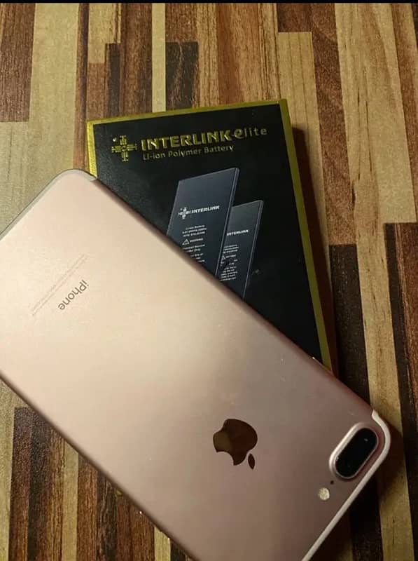 iPhone 7 Plus pta approved/128 gb 1