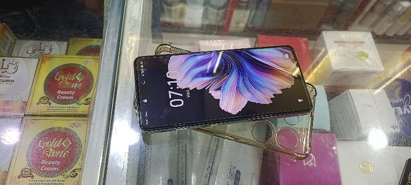 Tecno camon 20 8+8 256 3