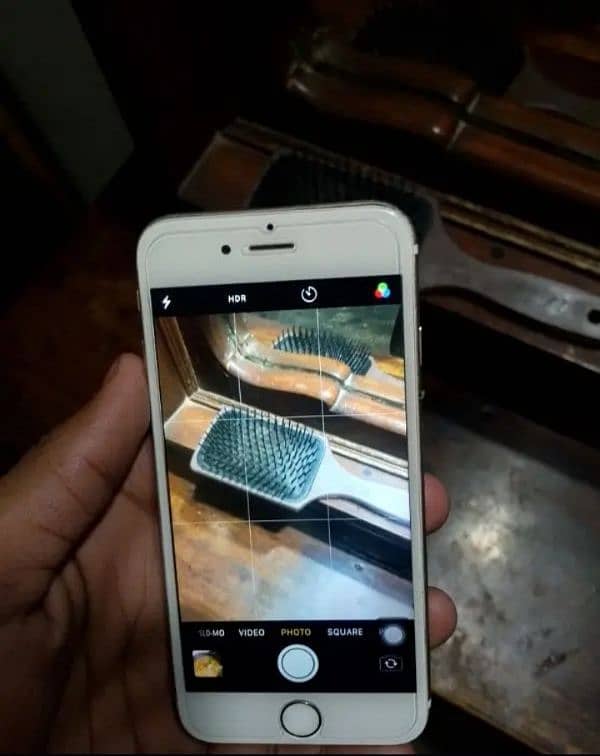 I phone 6 non PTA , camera 10/10 , finger print Kham ni kar ta 4