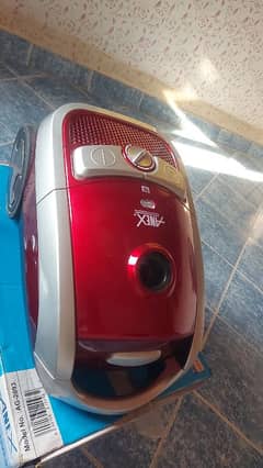 one time used vaccum cleaner for sell with 2 years warranty