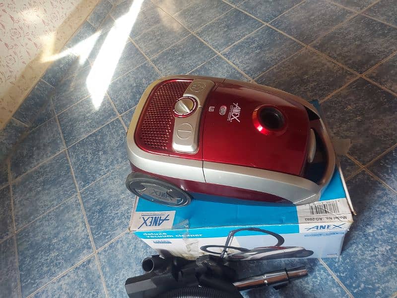 one time used vaccum cleaner for sell with 2 years warranty 1