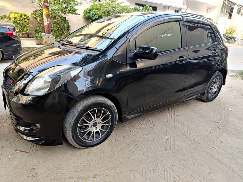 Toyota Vitz 2006 own engine original colour 4