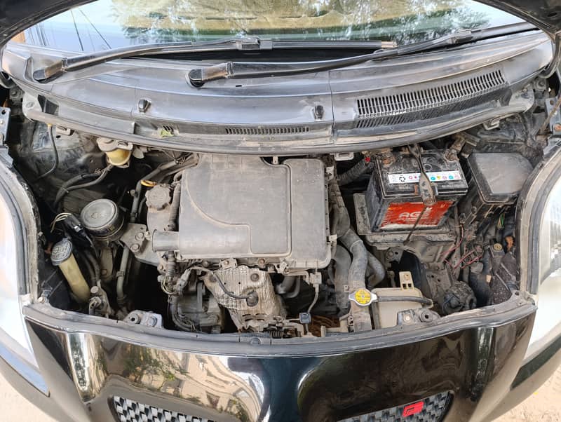 Toyota Vitz 2006 own engine original colour 11