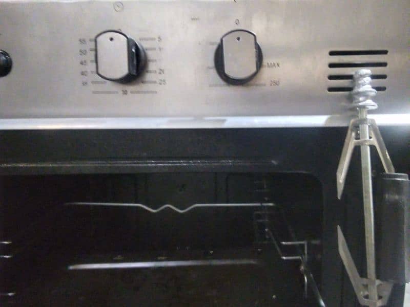 Baking oven with gas 1