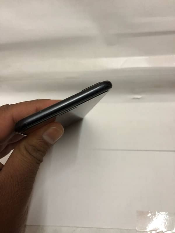 IPHONE 7 plus 256 gb PTA APPROVED LL/A 4