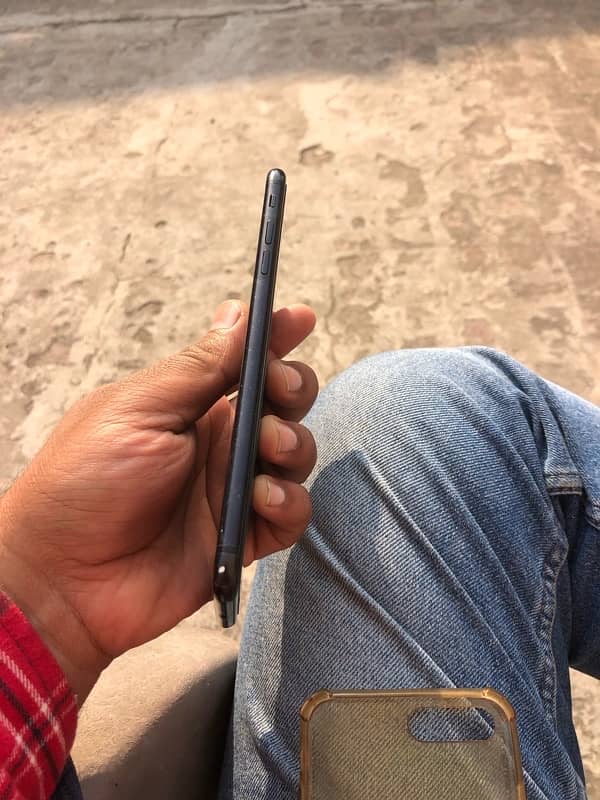 IPHONE 7 plus 256 gb PTA APPROVED LL/A 13