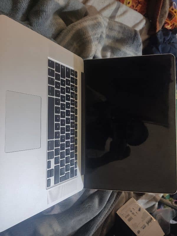 MacBook Pro 2014.16 GB Ram  500 GB SSD 2