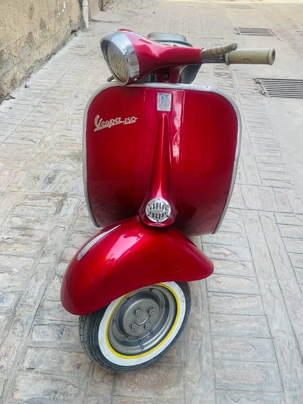 Vespa piagio scooter 2