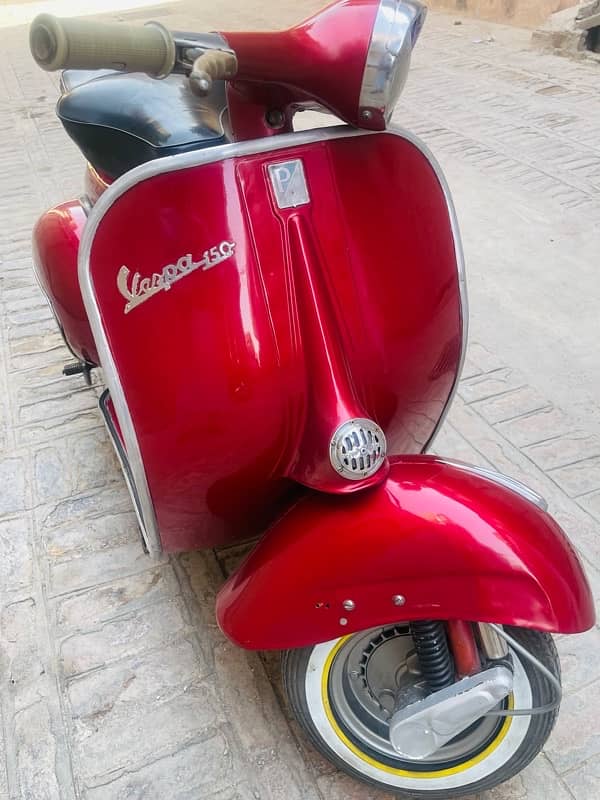 Vespa piagio scooter 9