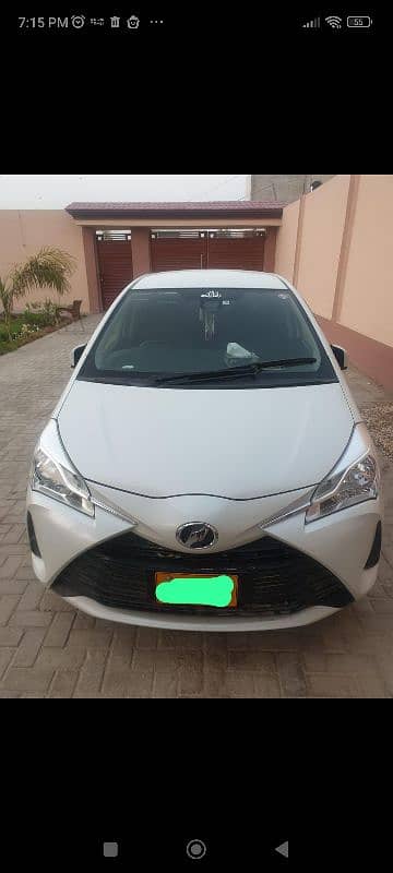 Toyota Vitz 2017 model registerd in 2020 7