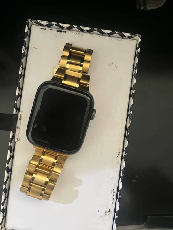 Apple Watch SE Gold Strip 3