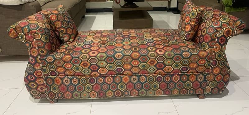 satti sofa 1