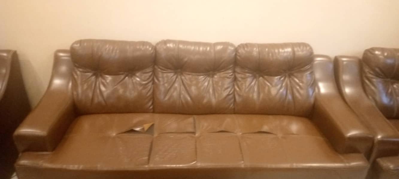 5 Seater Sofa Set for Sale – Affordable and Comfortable 1