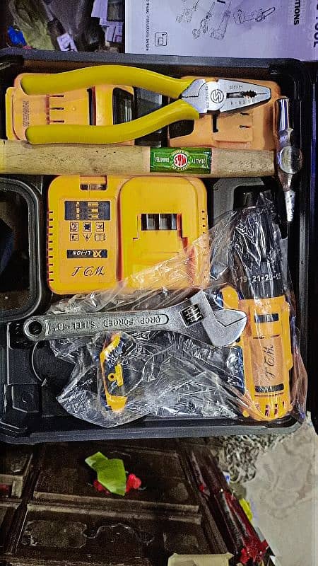 37 piece tool kit for home use 1