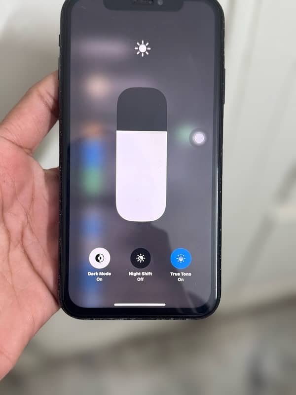 Iphone XR ( urgent sale ) 2