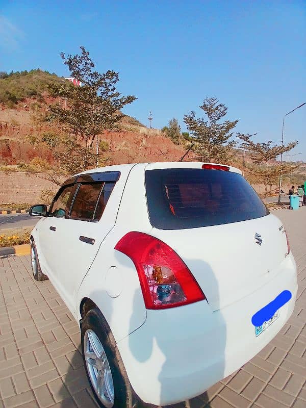 Suzuki Swift 2011 10