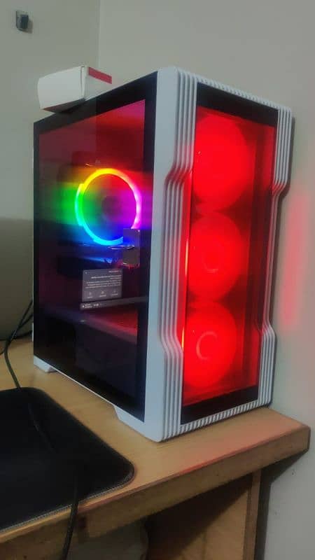 gaming pc 6 month used 0