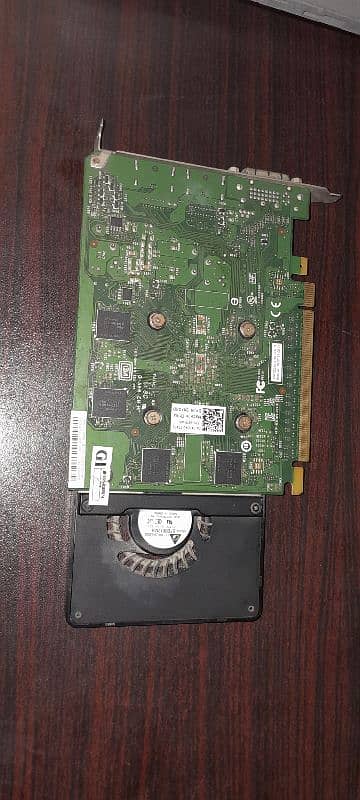 Quadro k2200 4gb graphic card 1