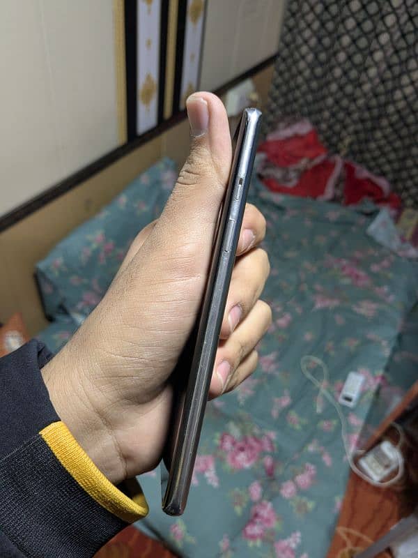 one plus 8 single Sim official PTA approved condition 10/10,8/128gb 5