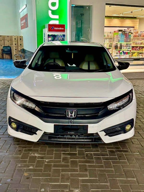 Honda Civic Oriel 1.8 i-VTEC CVT 0