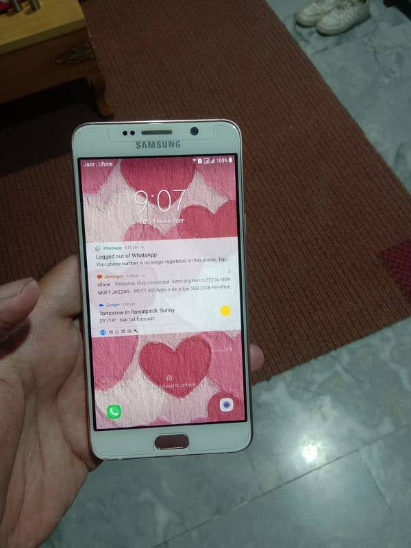 Samsung note 5 for sale in a lush condition new. . 3