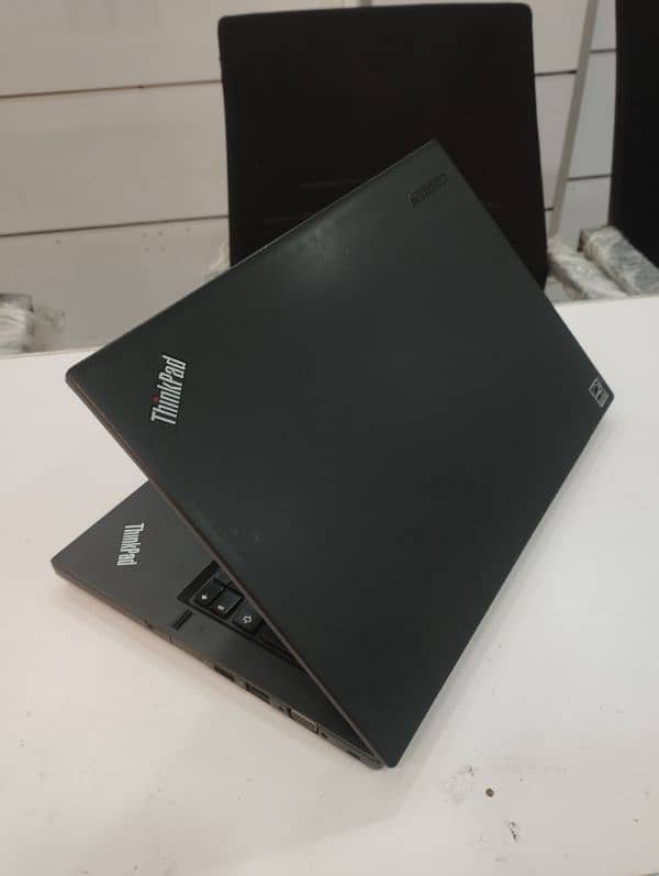 Lenovo T440s i5 4th gen. . . 8 / 128 0