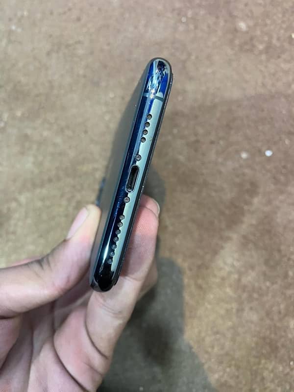 Iphone 11 pro max Pta approved 4