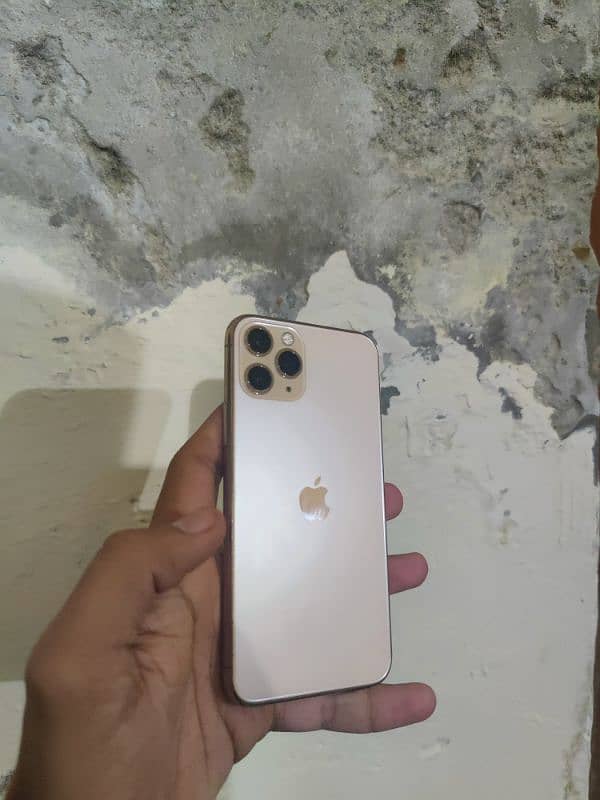 iphone 11 Pro Sim Glith 3