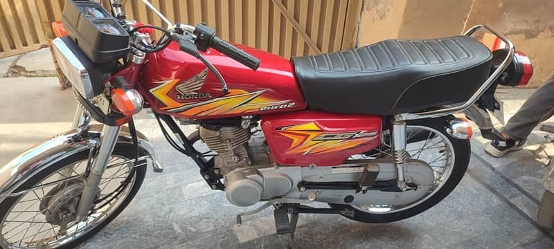 CG 125 | Brand new condition only 1600km driven | Brand New 3