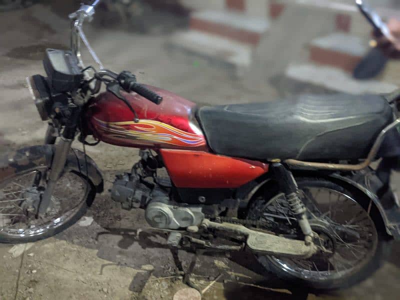 HONDA 70 1987 KARACHI NUM 4