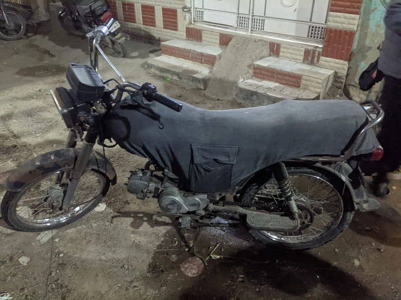 HONDA 70 1987 KARACHI NUM 6