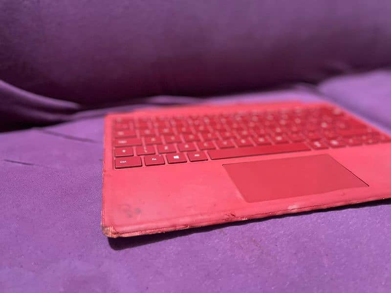 Microsoft Surface Keyboard, Surface Case, Arc Mouse, Surface Charger 1