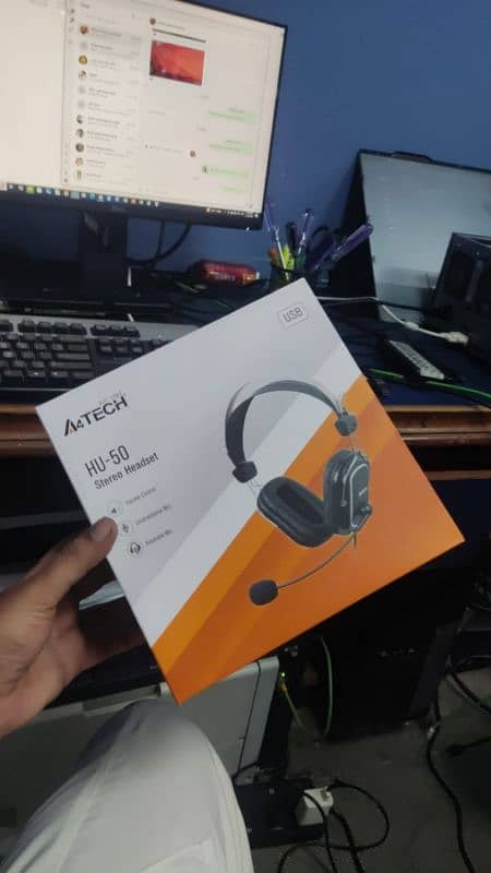 HU-50  ComfortFit Stereo USB Headset 0