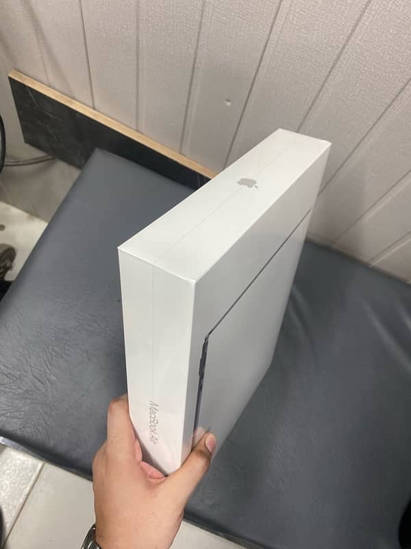 Mackbook Air M2 16gb ram 4